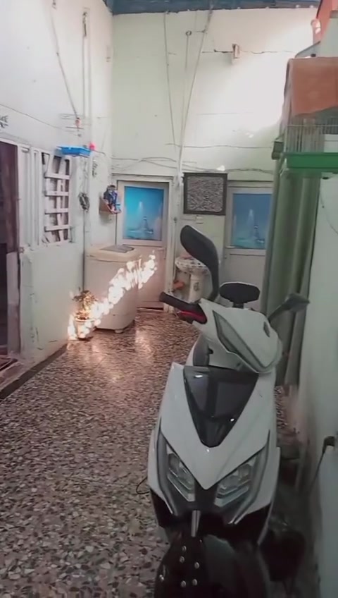 سلام عليكم عندي بيت في مدينة الصدر قطاع 80 مساحة البيت 95 طابقين
الاستفسار على الرقم التالي ***********
