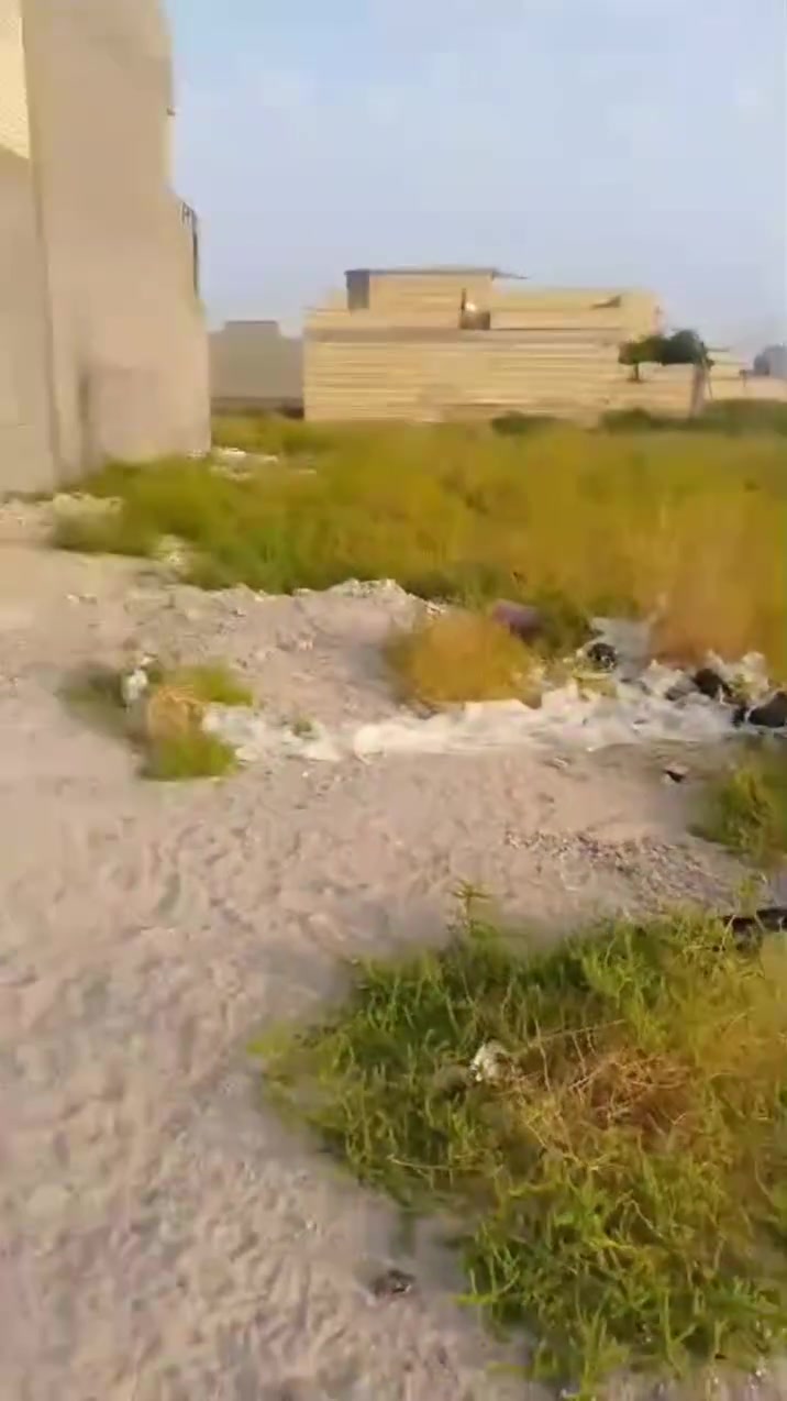 السلام عليكم قطعه للبيع صابيات ظباط ب ١٣ ألف أول مربع عن شارع ١٠٠ شارع ٢٠ مساحة ١٢٥متر بطن الركن السعر خاص واتساب ***********
