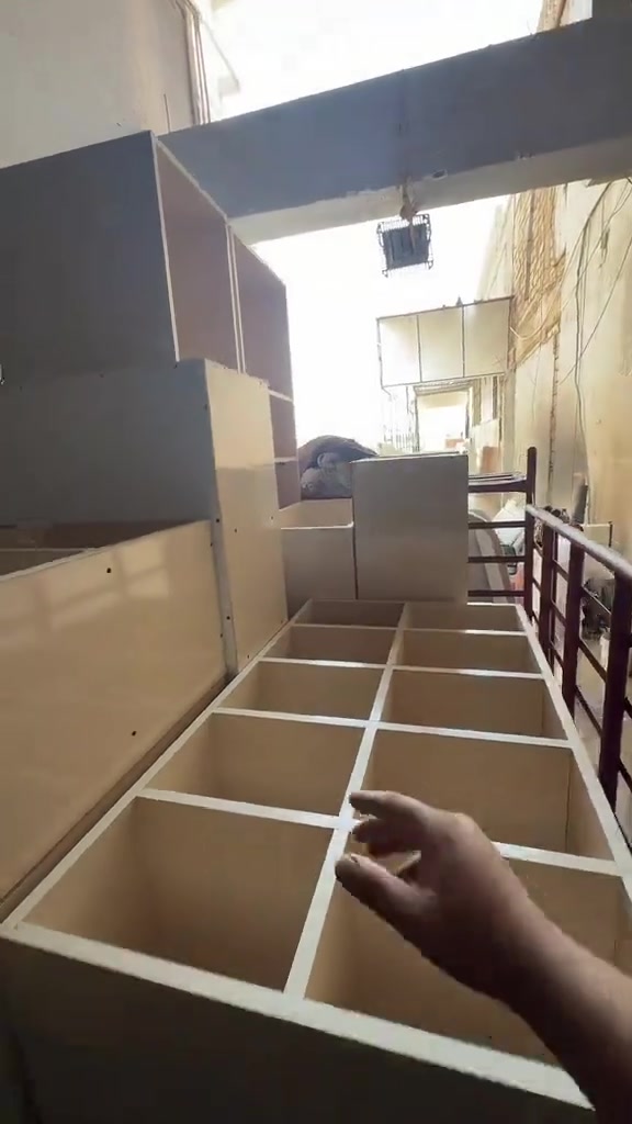 الماس • مرمر كاورتز • مطابخ وكابينات
