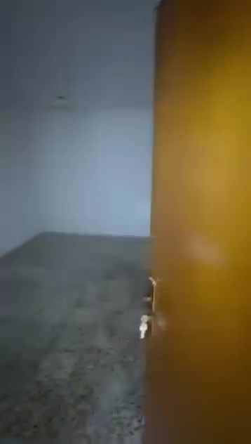 🏠 بيت للبيع في حي الجامعة، قرب جامع بر الوالدين
📐 المساحة: 88 م²
🏡 داخل قيصرية
🛏️ غرفتان نوم
🛋️ صالة
🍳 مطبخ
🚿 خدمات
✨ ترميم جديد بالكامل
🎨 البيت مصبوغ ومرمم وجاهز للسكن
🚪 البيت حاليًا فارغ، تكدر تسكن بيه مباشرة أو تستثمره

💰 السعر: 280 مليون دينار قابل للتفاوض

📞 للاستفسار والاتصال:
***********

