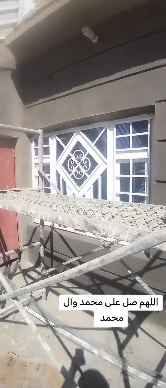 سلام عليكم كادر لبخ متفرغ حالين درجة اولى وشغل نضيف تقطيع ترايش سقل جرارة نثر بياض فوم تركي وجهات اصباخ حديثه كادر متكامل داخل الكوت *********** اتصال
*********** واتساب
