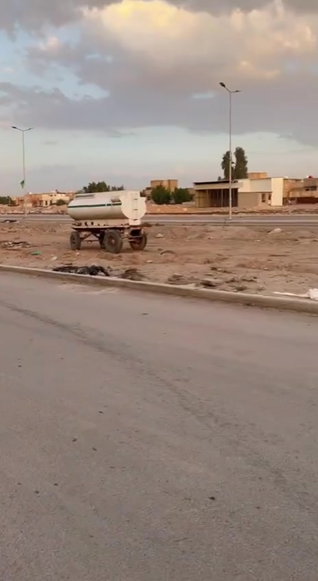 السلام عليكم بيت للبيع ٢٠٠ متر في الدوانم قرب عبرة محمد الصافي ثامن بيت عن الشارع ٥ كيلو عرض الشارع ١٢ متر طابق ونصف السعر خاص واي ستفسار هذا رقمي ***********
