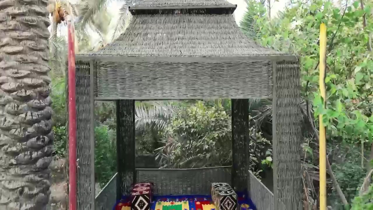 السلام عليكم
دونم او ١٠٠ متر بل حر الصغير ع شارع البزل 
يحتوي ع ٤٦ نخله
أشجار حمظيات اكثر من ٧٠ شجره
او واضح بل تصوير 
الاستفسار ***********
***********
