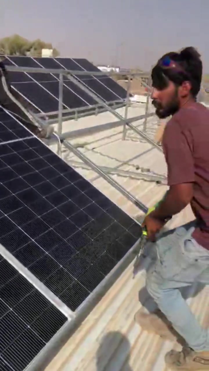 حدادين ختصاص طقات شمسيه شتغل هياكل كامله نطيك ضمان مفتوح بل هيكل معه شد لاوح بكل مكان نشتغل *********** ريد شركه تعاقد ويها لن شغلي سلمه لمهندس مو شغل هيج كلاوات وعدي سيفي كامل لعملي

