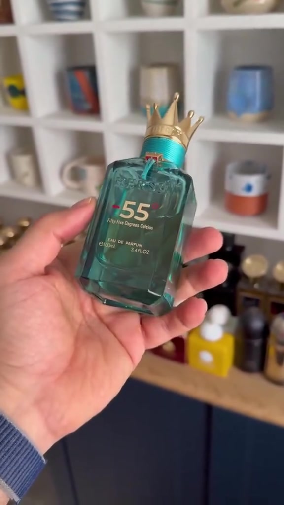 #السعر60 الفــــــــ دينار 
عطر Hersh 55° وُلِد من قلب الوهج ليتحدى حرارة الصيف القاسية، ويمنحك انتعاشاً يدوم طويلاً حتى في درجة 55 مئوية.
❄️ الهرم العطري:
الافتتاحية: برغموت إيطالي منعش وفلفل وردي.
القلب: جريب فروت وعنبر أبيض حيوي.
القاعدة: لمسة راقية من المسك والأخشاب الفاخرة.
✨ تجرّأ على التميّز واطلب زجاجتك الملكية الآن! 👑
توصيل لجميع محافظات العراق 🇮🇶 5000دينار 
للتواصل *********** 
الموقع بغداد
#اكسبلور #الشعب_الصيني_ماله_حل😂😂 #العراق
