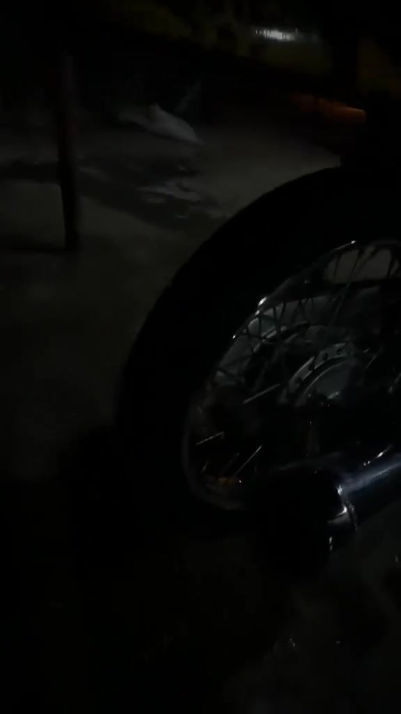 سلام عليكم دراجه للبيع مكينه رابيدو مديل ٢٣ دراجه كلك كلك كلك مكينتها خرسه طرب تواصل على هذه الرقم *********** سعر خاص
