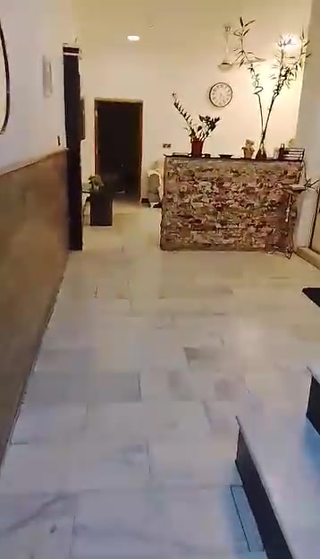 بيت 100 متر للبيع 5*20 في التاجيات رقم القطعه 774  ، بيع مستعجل سعره 180 مليون دينار عراقي الرقم ***********
