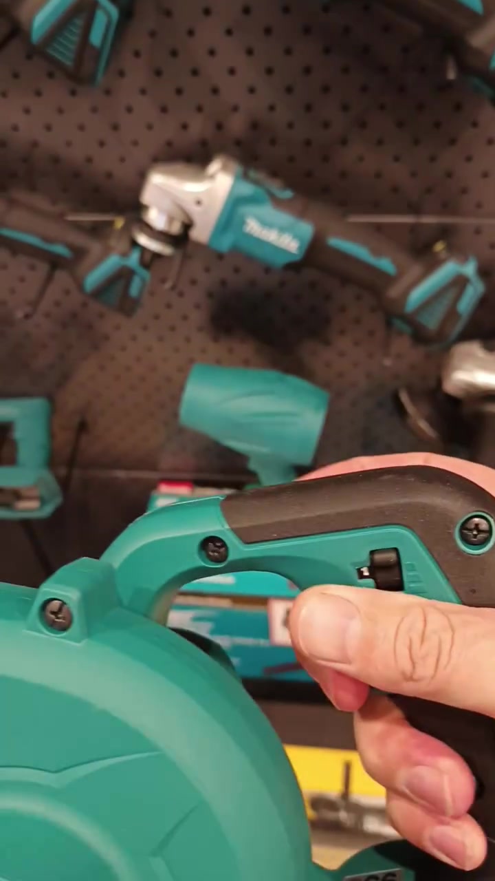 Makita
***********
