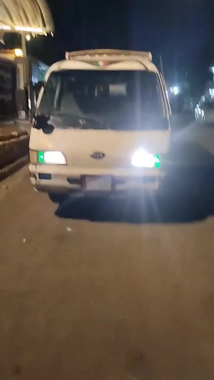 سلام عليكم كيا اسيا موديل 97 سياره رقم بصره جاهزه من كلشي كير محرك اكسل كله نضيف الجامه الئمامي كهربائي صدر تخم تاير كله جاهز السياره اي نقص مابيه ترايك للبصره تريد تحويل تريد وكاله السعر 45 بيه مجال  هيئه مصفره الغرامات على المشتري سياره نضيفه وجاهزه من كلشي العنوان بغداد البياع الستفسار
***********
