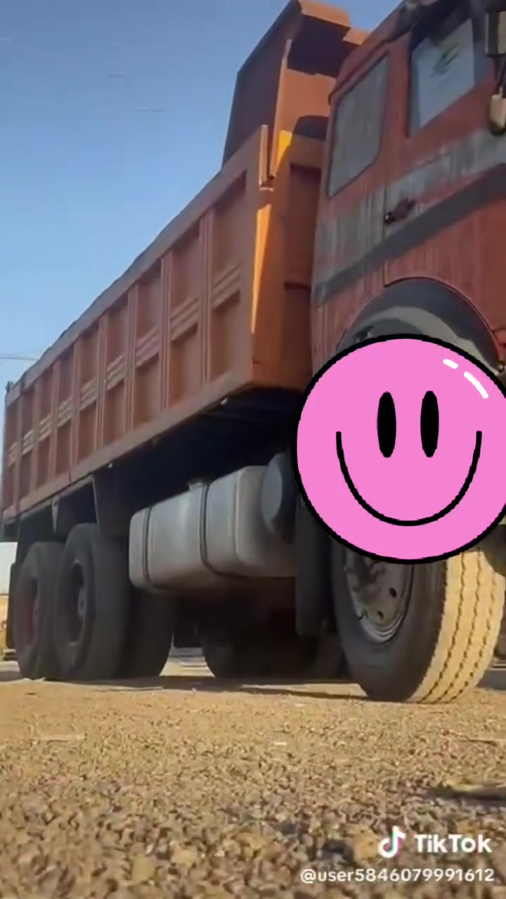 للبيع • شاحنة • ١٤ ديسمبر ٢٠٢٥