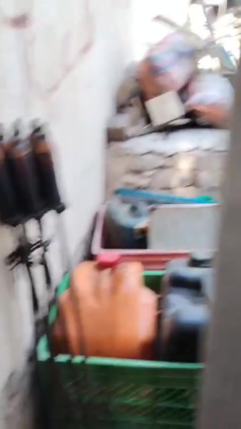 شوايه دجاج كامله عل اخير جيب وشد دجاج + سكافات
المكان بالكوت  *********** بي واتساب
