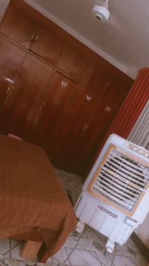 غرفه خشاب للبيع حطاطه درجه اوله نظافه سعر مليون و٧٠٠ بيه مجال *********** ألاتصال
