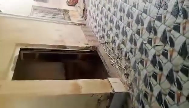 يوجد بيت زراعي مساحه ٣٠٠ بحي الملاين كافه الخدمات مجاور سيد قادر سعر مناسب كلش للاستفسار أو اتصال على ***********
