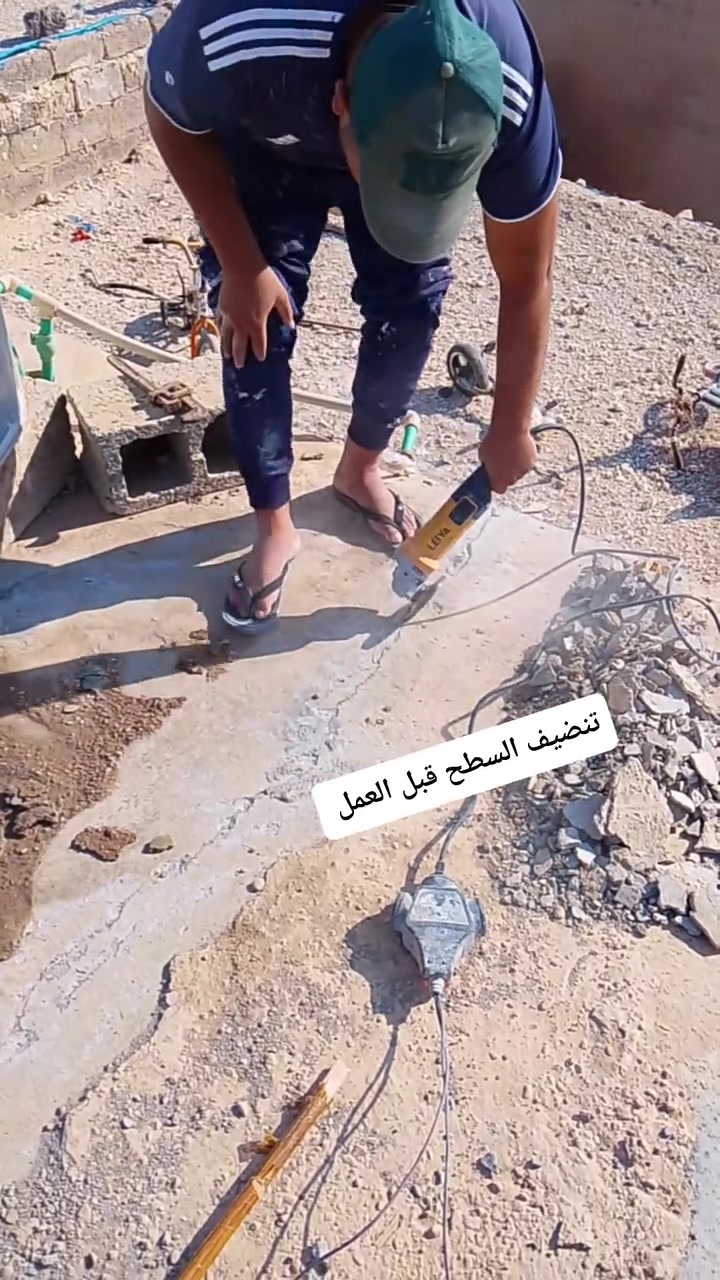 #معالجه_سطوح_عازل_مائي
ظمان وجوده في العمل
العنوان : #جنوب_الموصل_القياره
للاستفسار ***********
او مراسله الصفحه
قبل العزل ❌ – تسربات ورطوبة”
“بعد العزل ✅ – حماية كاملة وراحة بال”
