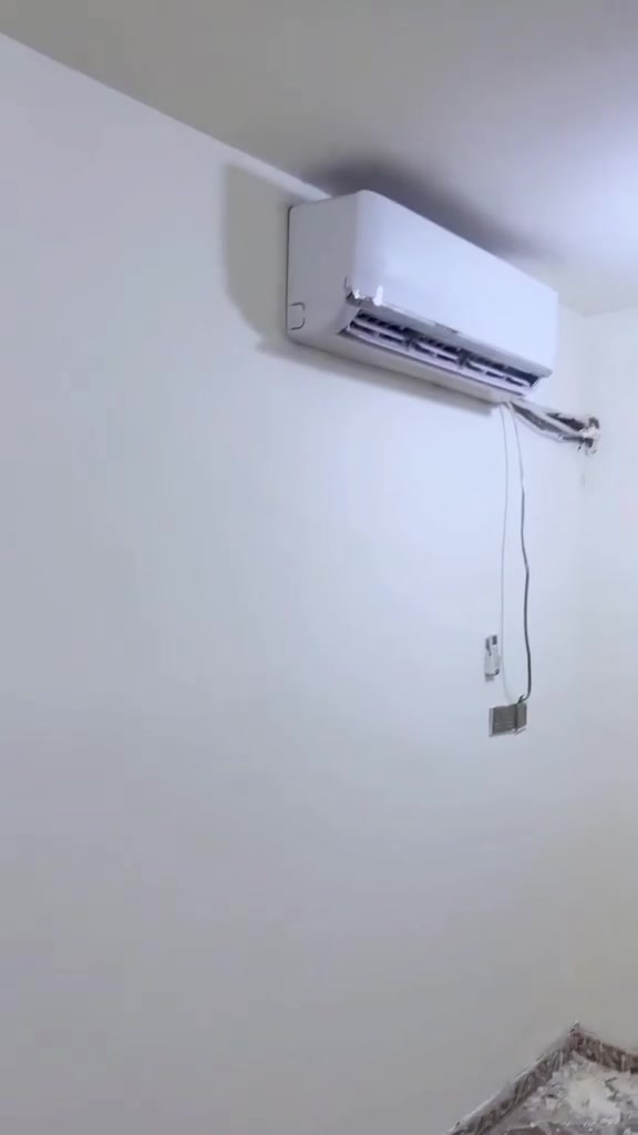 متوفر صباغ مال بيوت بسعر كلش مناسب وانطيك ضمان اذا ما راضي عليه مااطلع من بيتك😊👍🏻....... للتواصل. واتساب أو اتصال***********
