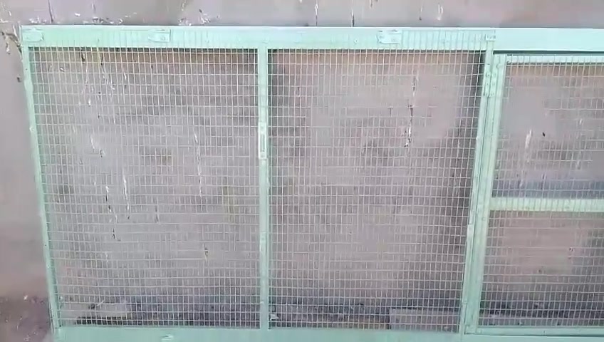 متاح وجهيات ثنين حديد العرض متر وطول مترين سعرهن 70 وبيههن مجال مكان بصره كرنه نهيرات رقم صاحبهن ***********
