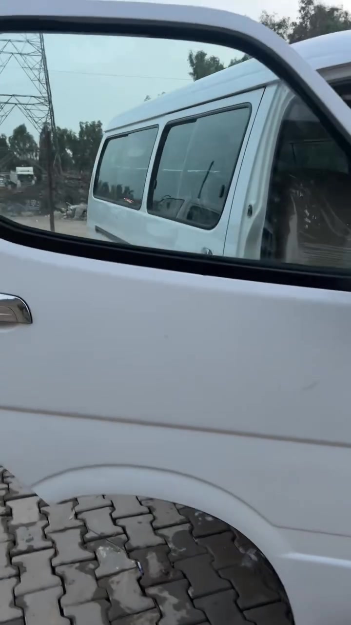 جنبي H1 • ٢٠١٤ • ١٣٢٠٠٠ كم