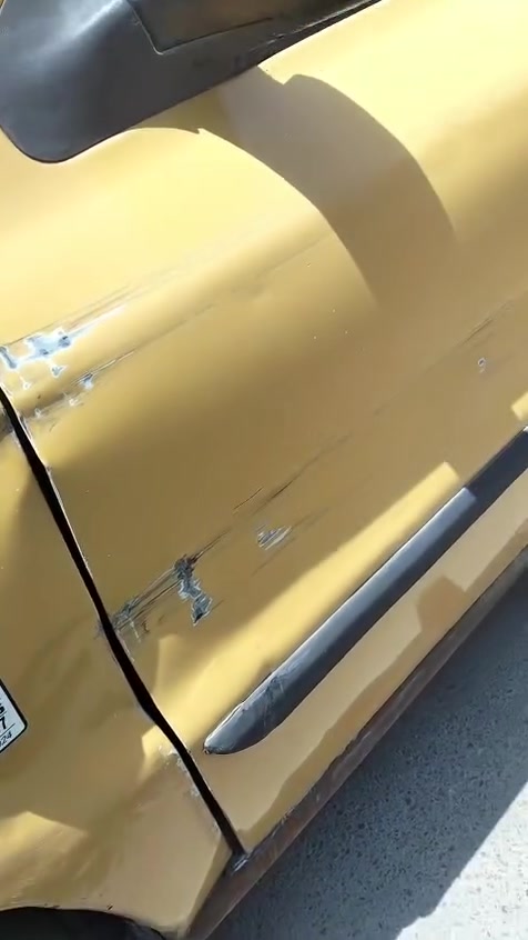 من رخصت صاحب لكروب المحترم سمند
ناطق
 موديل 11 رقم بغداد نكليزي سياره جاهزه 

صدر امامي خلفي جديد مكينه كير مكفولات تبريد ويا سويج كهرباء كله شغاله سياره جاهزه 
خياست كله معمره واكفه علا صباغ بس يعني تاخذه تصبخ ها 
سياره فول صير موضح كلشي كدامك بل منشور سياره عليه خرامت مليون و نص تنزل من سعره    الي يشتر اسوي ويا وكاله مباشر 
سياره الي ياخذه مباشر يحول 
سعرها 20قفل قفل اني اخذ صافي مالي علاقه بل خرامات 
سياره حلو و كلشي موضح فقط عوزه صبغ الي يأخذ يروح يصبخ فول صير سياره 
مكاني بغداد كراده مو شراي لا يتعبني رجاء 
رقم تلفون ***********
