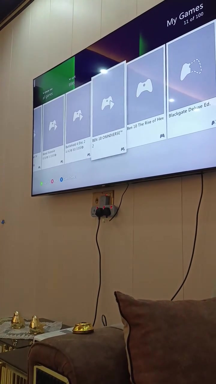 السلام عليكم اكس بوكس 360 123 لعبه ما العاب مهكره اريد سعر 125 والرقم ***********
