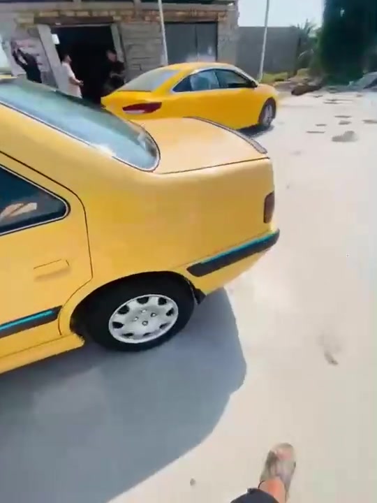 السلام عليكم سياره بيجو بارص 2012سنويه باسمي ل2028مصفره هيئة وغرامات سيارة خير من الله مكينه وكير وحدادية جاهزات وتبريد شغال مكاني ديوانية السعر 38وبيه مجال  بسيط الاتصال على الرقم ***********لان غير متواجد على الانترنيت
