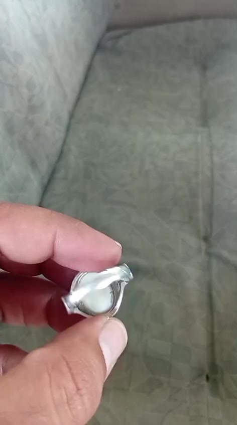 السلام عليكم
محبس رضوي نيشابوري لبة سعره ١٢٥ ألف وبيها مجال 
و محبس عقيق يماني بقري ٥٥ وبيها مجال 
للتواصل رقم الهاتف ***********
