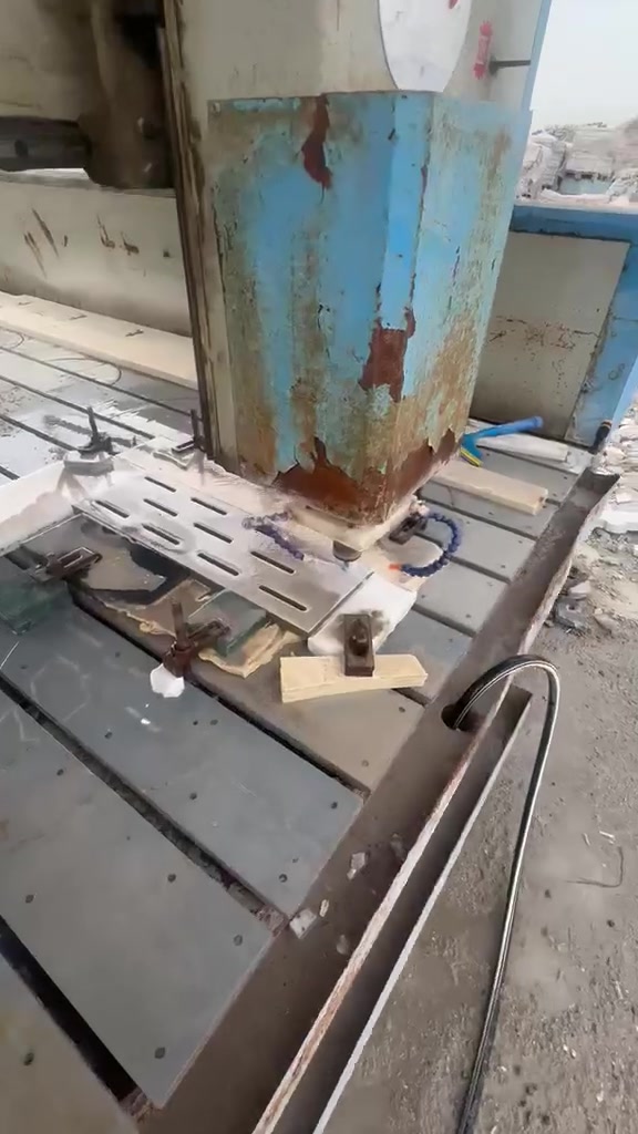 حفر المرمر والرخام باحدث اجهزه ال cnc وباحدث التصاميم العصريه  ( زخرفه ، توج ، كتابه ، ايات ،ساقية مسبح وكراج، وكافه التصاميم الاخرى )وبجميع القياسات والاحجام  وباسعار تنافسية .
للتواصل والاستفسار ***********
***********
العنوان / العامريه / شارع البصره 
#العراق #بغداد #مرمر #واجهات #حجرطبيعي #بورسلاين 
  #cnc #سينسي
