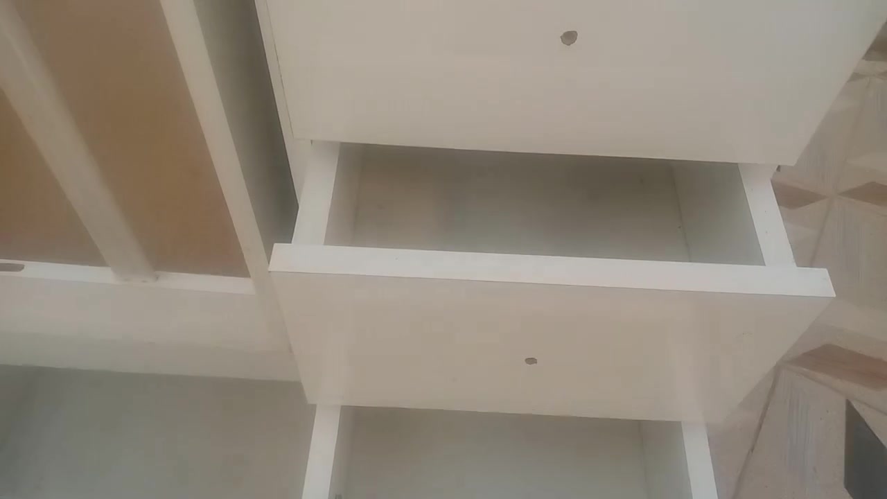 سرير اطفال • نظيف • بالحمزة