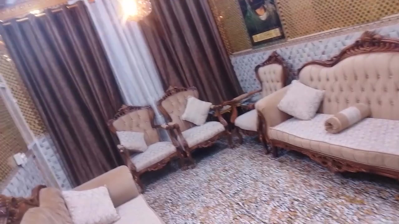 السلام عليكم تخم ملكي للبيع السعر 750 الاتصال على هاذه الرقم ***********

