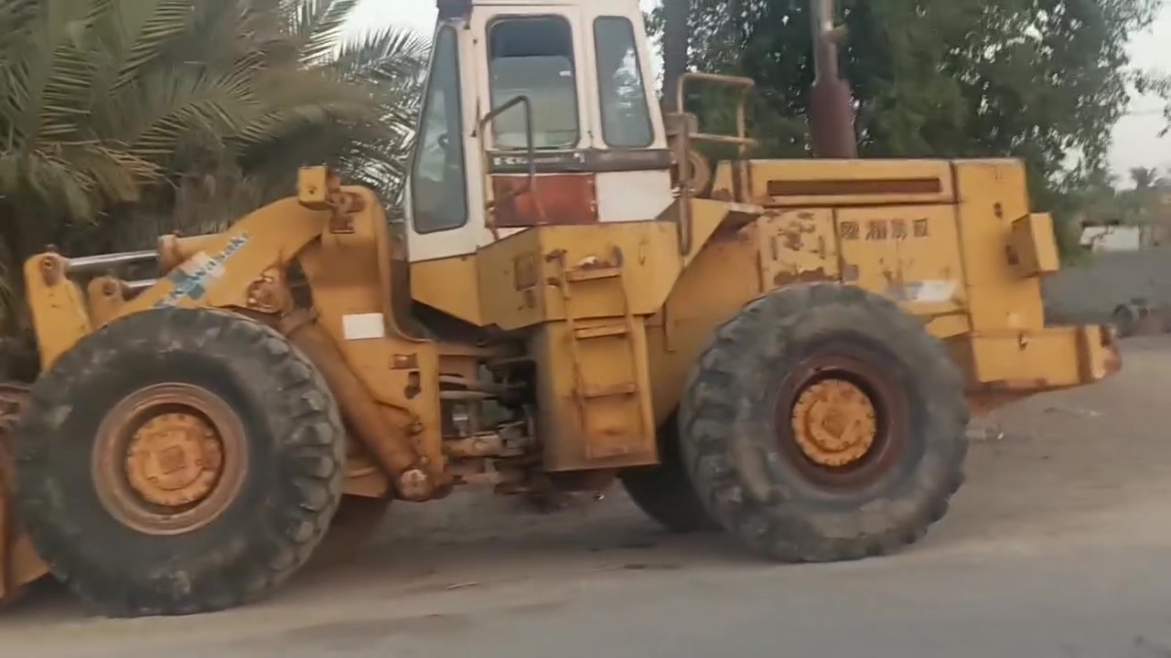 شفل للبيع داشتو حجم 85موديل 89
***********.    ‏‪***********‬‏
