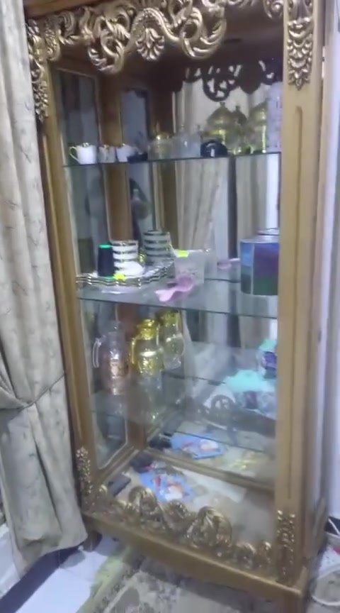 سلام عليكم  ميز لبيع  جديد  ماصاله وهاي   ليريدهة بخدمه  سعر 75 بيج مجال  مكان النجف حي عسكري ***********

