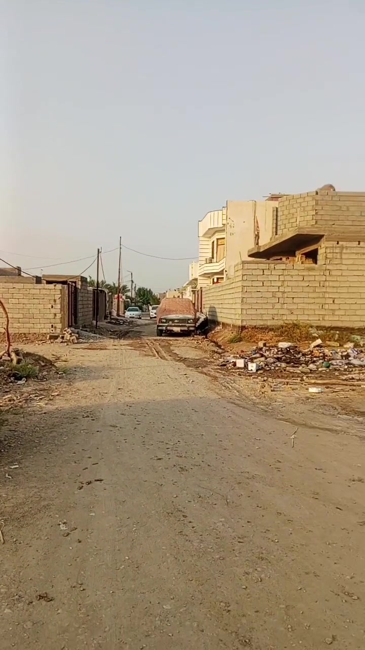 ٣٠٠م • طريق المطار • قرار ٢٥