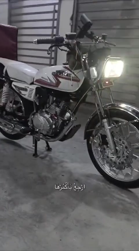 السلام عليكم دراجه سيفان موديل 25اوراق كامله مكينه ما مفتوحه ابد الدراجه جديده او حلوه السعر 850 أو بيه مجال للشراي الاستفسار على الرقم ***********
