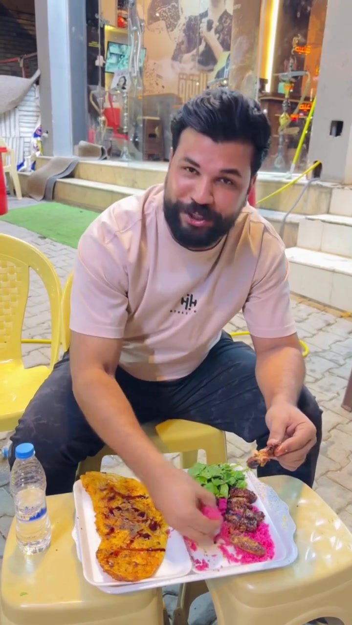 واخيرا صار عدنا واحد بالنجف يسوي أجنحه ب طريقه مختلفه 
وطعم مختلف وسعر مناسب انصح الكل يجرب آله واحده على واحد 
العنوان النجف تقاطع جزيره وفاء قرب مقهى ديوان 
استفسار او توصيل 
***********
