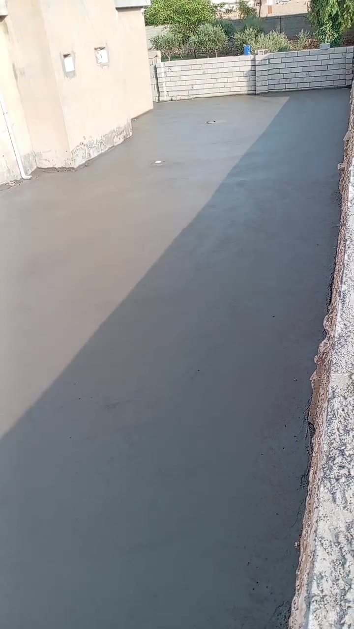 السلام عليكم يوجد لدينا صب جاهز او صب مركزي باسعار مناسبه مع شغل رقم واحد تريد شغل  كطعيه تريد بالمكعب تريد بالمتر شرط اسمنت ماس موادنا نهريه شغلنا واحد على واحد والشغل مقابيل العين عندك صبه حوش او ارضيه حوش ا وصب الداير مال بيت او قدمت بيت اوصبت كاشي او سيراميك او صبت لاش  اي صب كان عندك غير هذا الصب احنا حاضرين بتجهيزك وشوف شغلنا تحفه فنيه هذا شغلنا وشوف وانظر ودحج وامانت الله انت احكم على شغلنا اللي موجود في هذا المنشور اشتغلت في عده مناطق في هذا اليومين تم صب ارضيه حوش وتم صب داير بيت  مع سقل هلي كوبتر (***********)
