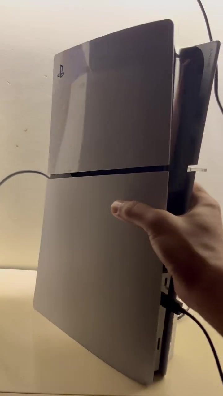 🎮 للبيع PS5 Slim – 1TB
الجهاز مستخدم لكن نظيف جدًا وحالته ممتازة، ومحافظ عليه كلش.

🔹 PS5 Slim سعة 1TB
🔹 ويا الكارتون الأصلي الخاص بي 📦
🔹 لعبة FIFA 26 ⚽
🔹 لعبة Battlefield أو Call of Duty: Warfare 🎮
🔹 قرصين
🔹 الجهاز يعمل بشكل ممتاز وبدون مشاكل.

💰 السعر: 850,000 د.ع

📍 الموقع: البصرة – الزبير – البرجسية
📞 للتواصل: ***********

للجادين فقط، الجهاز نظيف ويستاهل المعاينة.

