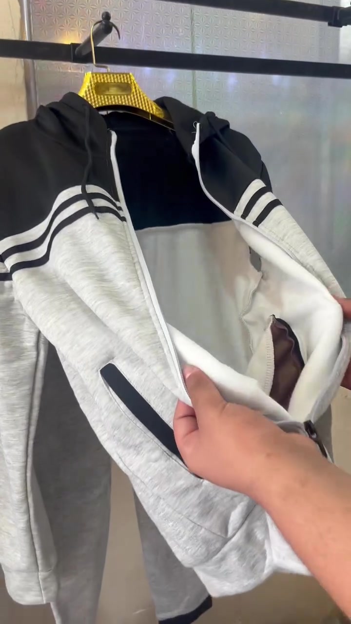 تراك رجالي • مقاسات L-3XL • توصيل البصره