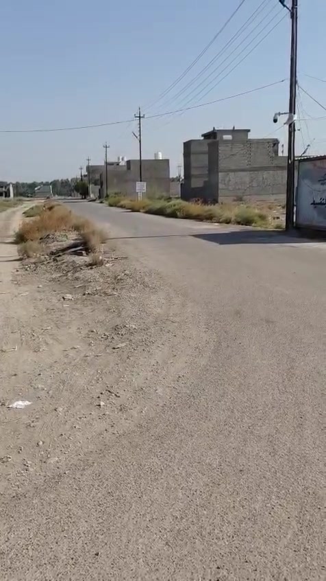 السلام عليكم
قطة ارض مساحتها ١٢٥ الواجهة ١٠ ونزال ١٢ونص تفاصيل أكثر خاص او اتصال ع خط ***********
