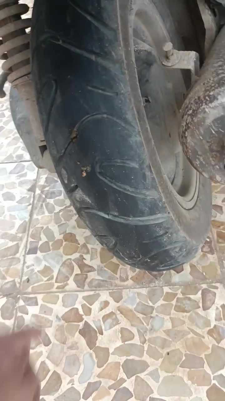 ماكس • ياباني • تايرات جديدة