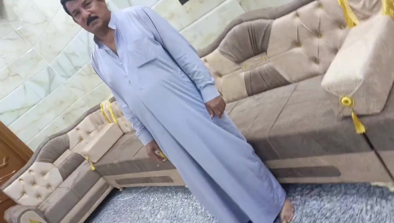 معمل علاء العزاوي التخم والديوان شغل تفصال درجه اول خشب بلوك اسود وسفنج مميز اول وقماش حسب اختيار الزبوان الاستفسار اتصال او واتساب *********** العنوان بابل
