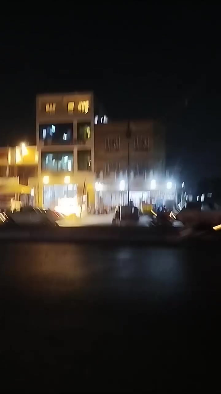 دار لبيع مساحه 144 ع شارع لعام مقابيل قطاع 22 بناء حديث  غرف فوك 4 +ستقبال + غرفتين جوه  و ستقبال كبيره بيت كلش حلو موقع تجاري ***********
