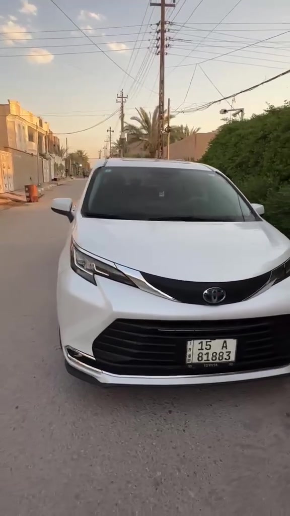 للبيع تويوتا سيينا 2022 مواصفات XLE حادثهه راس البنيد بدون دواخل بدون شواصي . السياره جديده استعمال بيت ماشيه 40 الف فقط متصرف عليهه اي شي ولا بيهه كلوب مشتغل بالدشبول 
السعر 280 وبيهه مجال
 ***********
