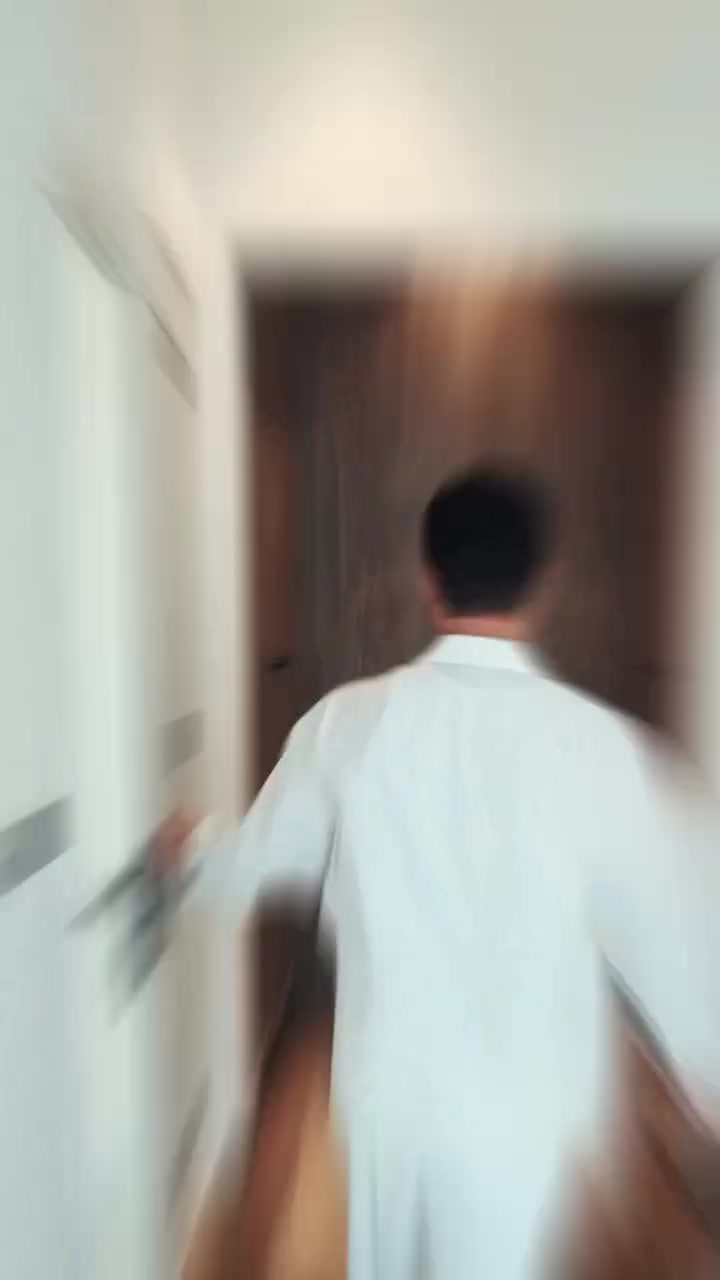 مِسك CYC3 

فيلا ديلوكس من 4 غرف نوم، بتصميم عصري ومساحات رحبة، صممت حتى تجمع بين الفخامة والخصوصية والراحة بكل تفاصيلها

حديقة ومسبح خاص، مساحات داخلية أنيقة، وتصميم ينطيك أسلوب حياة استثنائي في قلب بغداد التاريخية.

مِسك – داماك هيلز بغداد
حيث تتحول الفخامة إلى أسلوب حياة.

📞 للتواصل والاستفسار:
***********
