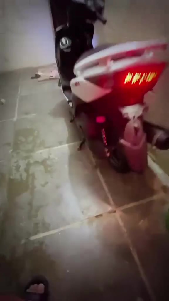 سلام عليكم شباب دراجه سكنس لد يبانيه كفاله عامه دراجه نضيفه بمعنه الكلامه دراجه مانطلع بيه ودراجه متروكه ماطلع الله شاهد دراجه الياخذه يجنيه عنواني حي اور سبع قصور هاذه رقمي وبل خدمه خابر وبل خدمه ***********
