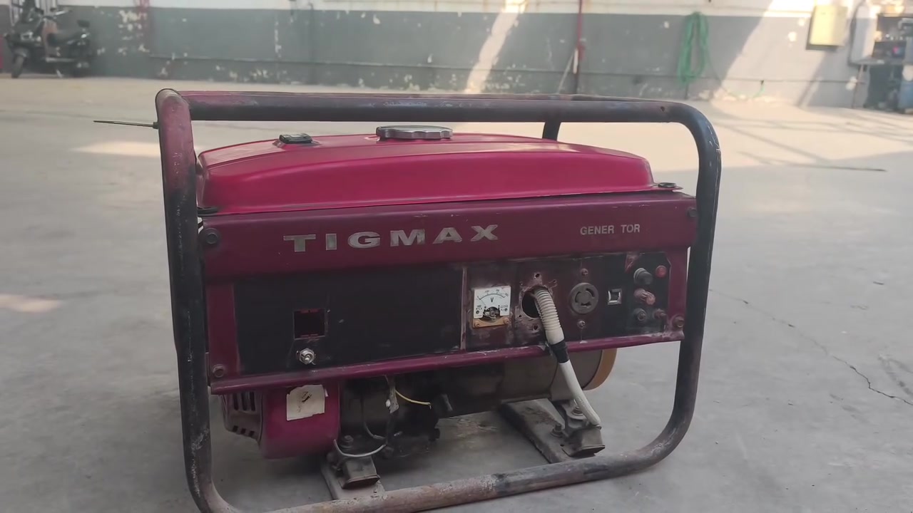 للبيع: مولدة بنزين تايج ماكس (TIGMAX) شغالة وبحالة جيدة! ⚡السعر: 100 ألف دينار
📍 الموقع: بغداد – حي العدل (شارع الأسواق المركزية)
📞 للتواصل والاستفسار: ***********
