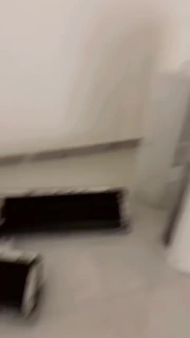 ❄️ شركة المسارات الهندسية للتكييف والتبريد ❄️
تحت إدارة الأستاذ: كرار التميمي
هل تبحث عن أجواء مثالية وراحة تدوم؟ نحن خيارك الأول والأنسب! نوفر لك خدمات متكاملة باحترافية عالية وفق أدق المواصفات الفنية، مع ضمان حقيقي لمدة 3 سنوات على كافة أعمالنا. 🛠️✨
⚡ خدماتنا الشاملة والمميزة:
 ✅ التجهيز والتنصيب: تركيب احترافي وتمديدات مرتبة وعزل ممتاز.
 ✅ الصيانة والغسل الشامل: إدامة دورية تضمن لك أعلى كفاءة للجهاز.
 ✅ الخدمات الفنية: فحص الضغط والأمبير، سحب الفاكيوم، وضبط أداء التبريد بدقة.
 ✅ البيع والشراء والاستبدال: نشتري ونبيع ونستبدل الأجهزة القديمة بالحديثة.
🔧 نختص بجميع الأنواع والأحجام:
 الأشكال: جداري 📐 | كاسيت ⏹️ | عامودي 🗼
 السعات التبريدية: 1.5 طن | 2 طن | 3 طن | 4 طن وأكثر 🧊
🏆 نتعامل مع أفضل الماركات العالمية: Gree | Tosot | Midea | Carrier | York | LG | Samsung
🧪 غازات تبريد أصلية ومعتمدة 100%:
 الأنواع: R22 | R410A | R32 ❄️
 أشهر الماركات العالمية التي نوفرها:
(Freon 🇺🇸 | FrioJet | Honeywell | Chemours | Arkema | Floron)
لطلب الخدمة أو الاستفسار (متواجدون لخدمتكم):
 📱 رقم الهاتف (واتساب): ***********
 📸 إنستغرام: _masar_11.11

❄️ راحتكم هي مسؤوليتنا.. ثق بالاحترافية، اختر شركة المسارات! ❄️
