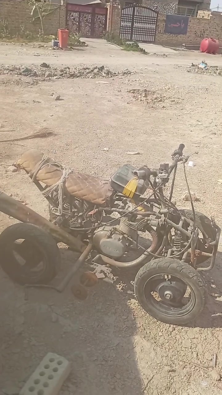 كل حاجه مذكور سعره *********** كوت سفحه مقابيل شارع شيرازي
