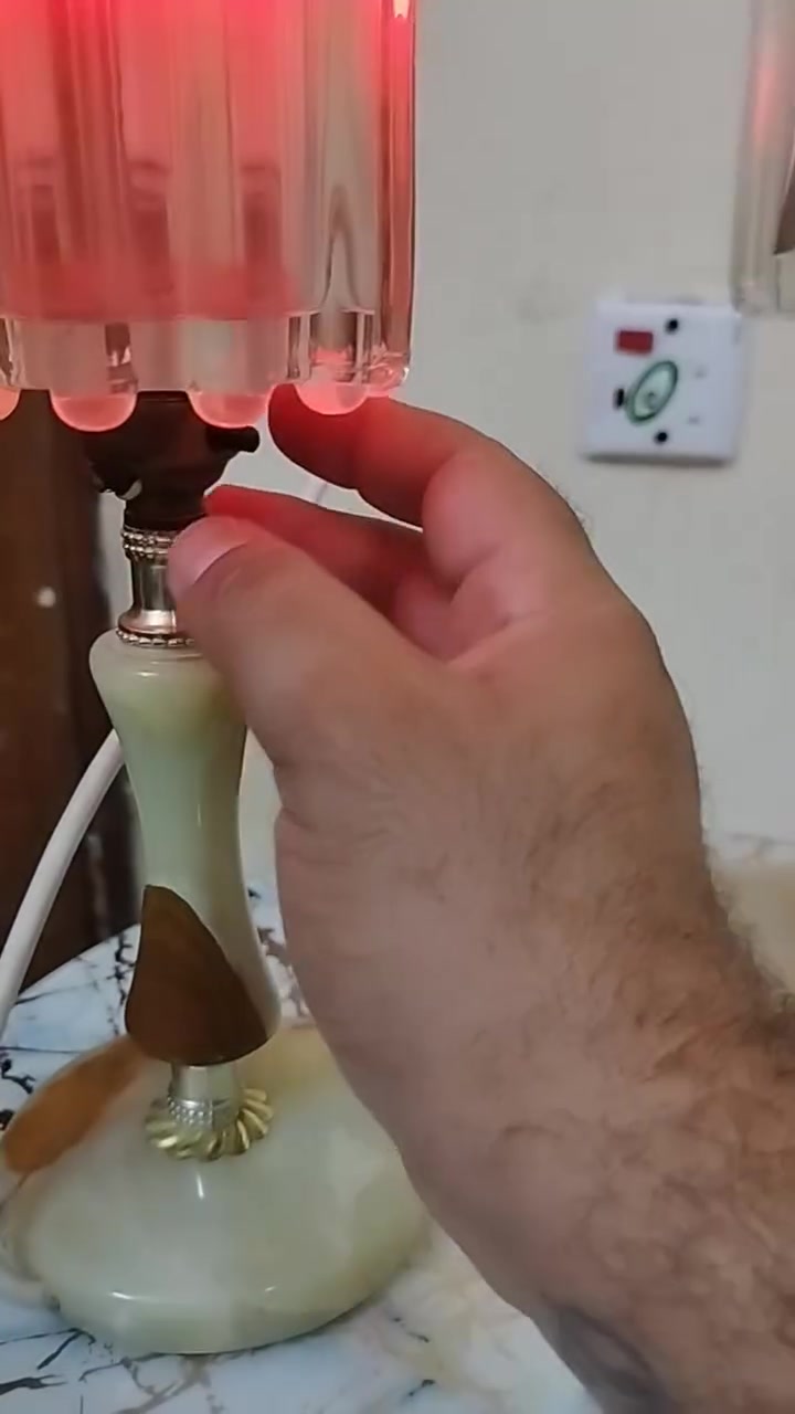 السلام عليكم مجموعة اغراض انتيكا كلمن وسعره 
***********
