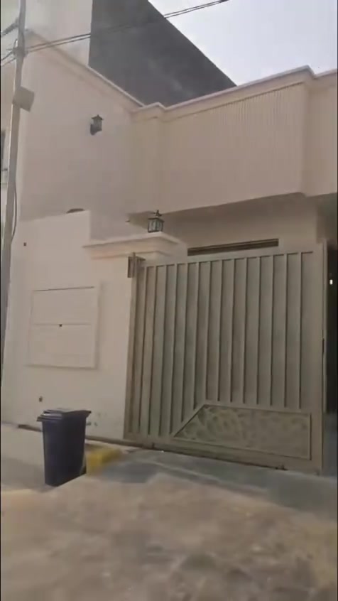 🏠 مشتمل للبيع في حي الشهداء – الفلوجة

📍 العنوان: حي الشهداء، منطقة 16، شارع 12
📐 المساحة: 125 م²
📜 طابو صرف باسمي
🧱 بناء طابوق حديث، والبيت جاهز وشغله فول
📍 قريب من ربعين مال برديني

💰 السعر: 88 مليون دينار
💵 وبي مجال

📞 للاستفسار والتفاصيل تواصل معنا.
***********7860044405
