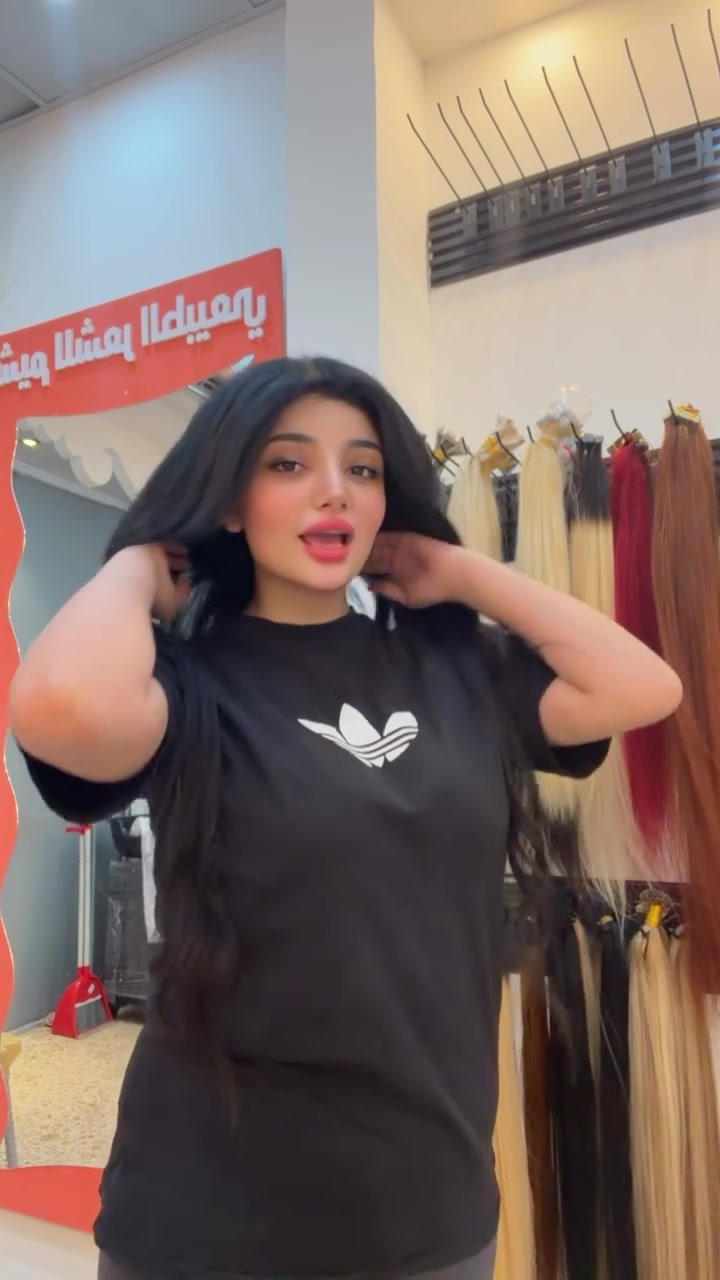 شعر طبيعي كوكيز ومايكرو 
40 خصله ب 100 الف إلى 250 الف حسب الطول واللون 👩🏻
