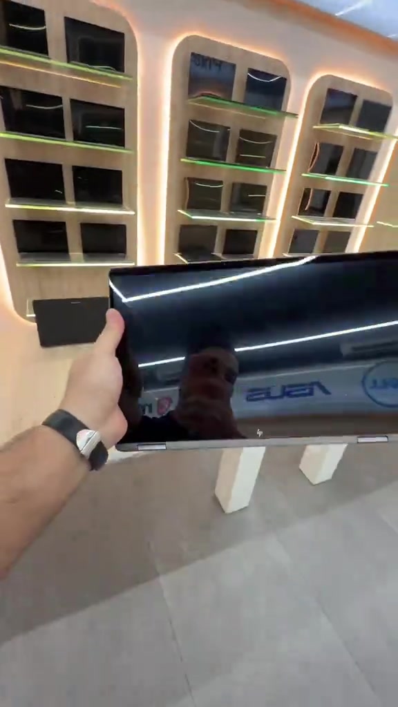 بس ٣٧٥ الف مع توصيل  كور ٣ جيل ١١ رام ٨ هارد ١٢٩ شاشة لمس يصير ايباد من شركة hp الاصدار الجديد  الفرع الاول بغداد حي الجامعة  *********** الفرع الثاني الكرادة ساحة كهرمانة  ***********
